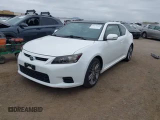 2013 Scion tC z VIN JTKJF5C70D3062150, wystawiony jako IAAI lot #42178060 z przebiegiem 97 480 mil mil oraz . Historia ofert i sprzedaży dostępna na DreamBid. Obrazek 2.