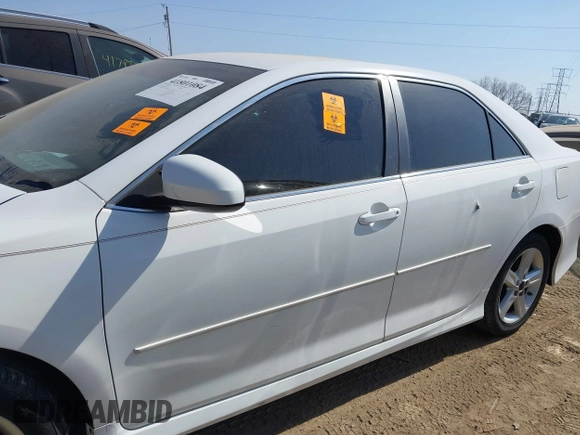 2013 Toyota Camry L with VIN 4T1BF1FK4DU274253, listed as a IAAI auction lot 41801084 with 159,913 mi miles. Bid and sale history available at carsss.com. Image 14.