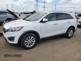 2016 Kia Sorento LX z VIN 5XYPGDA54GG012216, wystawiony jako Copart lot #56857555 z przebiegiem 154 535 mil mil oraz Czysty tytuł • Clean title. Historia ofert i sprzedaży dostępna na DreamBid. Obrazek 1.