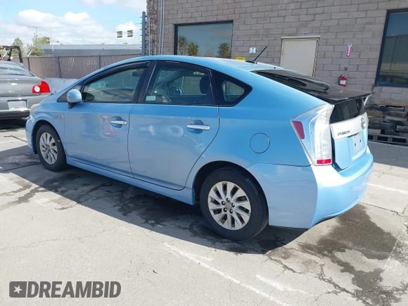 2013 Toyota Prius with VIN JTDKN3DP8D3043007, listed as a IAAI auction lot 41969696 with 659,037 mi miles and . Bid and sale history available at DreamBid. Image 3.