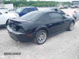 2002 Ford Mustang GT Deluxe z VIN 1FAFP42X82F158373, wystawiony jako IAAI lot #42299510 z przebiegiem 178 657 mil mil oraz . Historia ofert i sprzedaży dostępna na DreamBid. Obrazek 4.