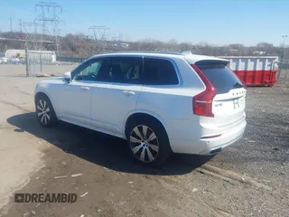 2021 Volvo XC90 Momentum with VIN YV4A221K5M1677620, listed as a IAAI auction lot 41753517 with 67,000 mi miles. Bid and sale history available at carsss.com. Image 3.
