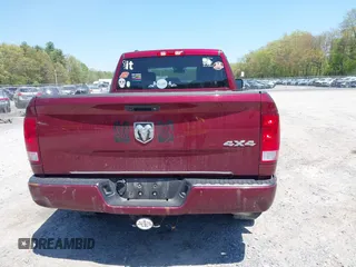 2018 Ram 1500 Express z VIN 1C6RR7FG3JS327922, wystawiony jako IAAI lot #42226433 z przebiegiem 78 533 mil mil oraz . Historia ofert i sprzedaży dostępna na DreamBid. Obrazek 16.