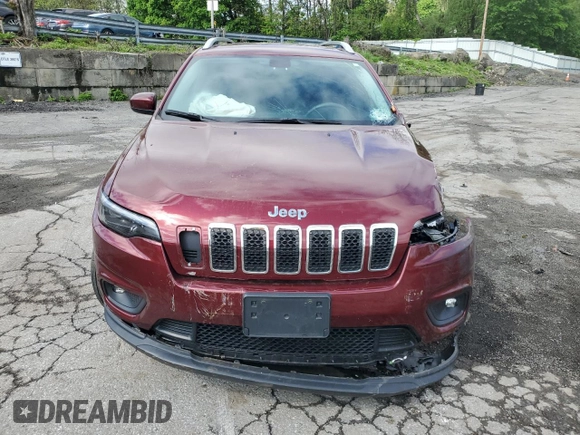 2019 Jeep Cherokee Latitude Plus z VIN 1C4PJMLNXKD192548, wystawiony jako Copart lot #55999925 z przebiegiem 28 762 mil mil oraz Szkoda całkowita • Salvage title. Historia ofert i sprzedaży dostępna na DreamBid. Obrazek 5.