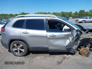 2019 Jeep Cherokee Limited with VIN 1C4PJMDX1KD166355, listed as a IAAI auction lot 42331014 with 151,245 mi miles and . Bid and sale history available at DreamBid. Image 19.