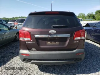 2012 Kia Sorento EX z VIN 5XYKU4A25CG198223, wystawiony jako Copart lot #55207625 z przebiegiem 75 146 mil mil oraz Szkoda całkowita • Salvage title. Historia ofert i sprzedaży dostępna na DreamBid. Obrazek 6.