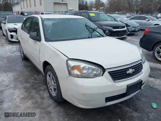 2007 Chevrolet Malibu LS w/2FL with VIN 1G1ZS58N87F257051, listed as a IAAI auction lot 41616317 with 114,898 mi miles. Bid and sale history available at carsss.com. Image 6.