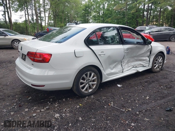 2015 Volkswagen Jetta SE with VIN 3VWD17AJ7FM292814, listed as a IAAI auction lot 42636431 with 105,416 mi miles and . Bid and sale history available at DreamBid. Image 4.
