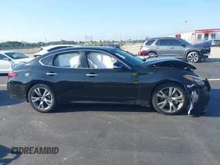 2017 Infiniti Q70 3.7 with VIN JN1BY1AP8HM740678, listed as a IAAI auction lot 42330788 with 47,461 mi miles and . Bid and sale history available at DreamBid. Image 13.