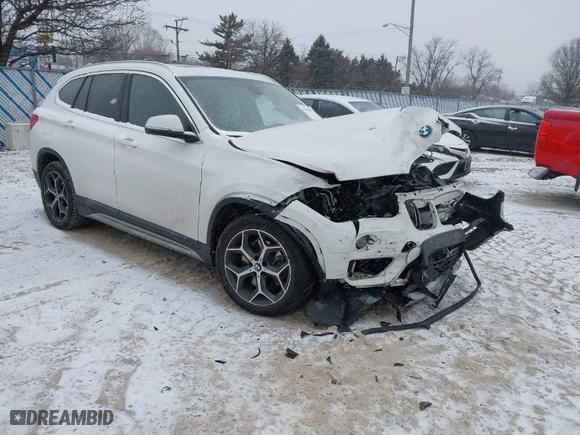 2018 BMW X1 xDrive28i with VIN WBXHT3C33J3H29973, listed as a IAAI auction lot 41547866 with 1 mi miles. Bid and sale history available at carsss.com. Image 1.