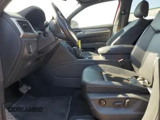 2020 Volkswagen Atlas SEL with VIN 1V2MC2CA8LC204183, listed as a Copart auction lot 70204694 with 54,704 mi miles and Salvage title. Bid and sale history available at DreamBid. Image 7.
