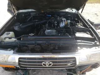 1995 Toyota Land Cruiser z VIN JT3DJ81W9S0112464, wystawiony jako Copart lot #49925395 z przebiegiem 215 698 mil mil oraz Czysty tytuł • Clean title. Historia ofert i sprzedaży dostępna na DreamBid. Obrazek 12.