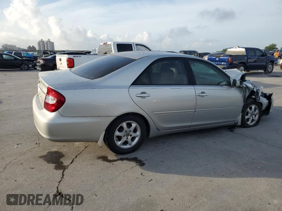 2004 Toyota Camry LE with VIN 4T1BE32K24U843332, listed as a Copart auction lot 55627485 with Not Provided miles and Clean Title. Bid and sale history available at carsss.com. Image 3.