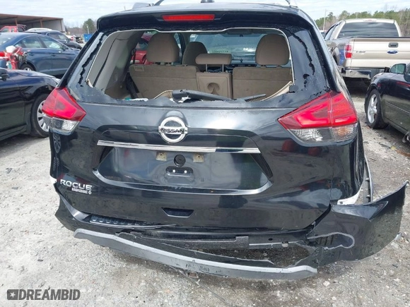 2017 Nissan Rogue S with VIN KNMAT2MT5HP562703, listed as a IAAI auction lot 41732880 with 186,126 mi miles. Bid and sale history available at carsss.com. Image 6.