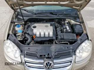 2006 Volkswagen Jetta 1.9L TDI z VIN 3VWDT71KX6M799810, wystawiony jako Copart lot #54946785 z przebiegiem 120 766 mil mil oraz Szkoda całkowita • Salvage title. Historia ofert i sprzedaży dostępna na DreamBid. Obrazek 11.