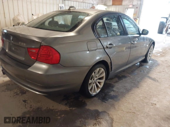 2011 BMW 3 Series 328i xDrive with VIN WBAPK5C53BA810858, listed as a IAAI auction lot 42165578 with 37,966 mi miles and . Bid and sale history available at carsss.com. Image 4.