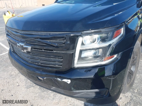 2015 Chevrolet Suburban LS with VIN 1GNSCHKC4FR247183, listed as a IAAI auction lot 41588924 with 283,741 mi miles. Bid and sale history available at carsss.com. Image 12.