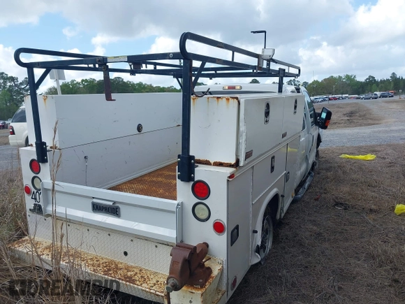 2016 Ford Super Duty F-250 SRW XLT with VIN 1FT7X2A67GEA84596, listed as a IAAI auction lot 41947752 with 158,084 mi miles. Bid and sale history available at carsss.com. Image 4.