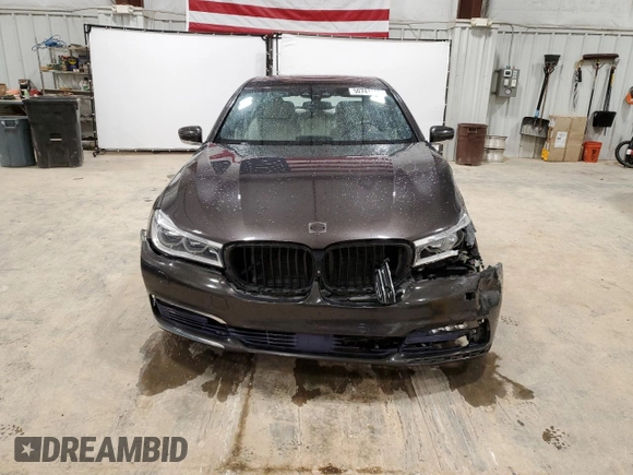 2017 BMW 7 Series ALPINA B7 xDrive with VIN WBA7F2C32HG422835, listed as a Copart auction lot 50741885 with 130,607 mi miles and Non repairable. Bid and sale history available at DreamBid. Image 5.
