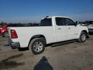 2019 Ram 1500 Laramie with VIN 1C6SRFDTXKN674871, listed as a Copart auction lot 77143314 with 30,418 mi miles and Salvage Title. Bid and sale history available at carsss.com. Image 3.