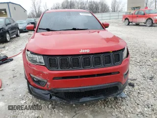2018 Jeep Compass Latitude with VIN 3C4NJDBB4JT185747, listed as a Copart auction lot 45090375 with 87,419 mi miles and Clean Title. Bid and sale history available at DreamBid. Image 5.
