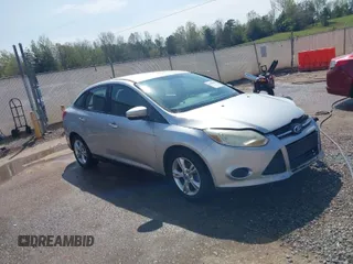 2013 Ford Focus SE z VIN 1FADP3F25DL223085, wystawiony jako IAAI lot #41909290 z przebiegiem 195 779 mil mil oraz . Historia ofert i sprzedaży dostępna na DreamBid. Obrazek 1.