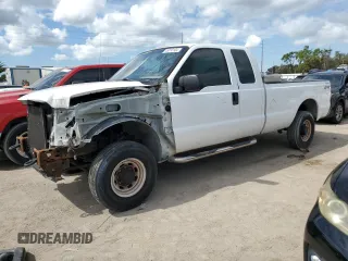 2004 Ford Super Duty F-250 XL with VIN 1FTNX21L14EC66450, listed as a Copart auction lot 45310104 with 122,837 mi miles and Non Repairable. Bid and sale history available at carsss.com. Image 1.