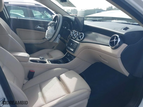 2019 Mercedes-Benz GLA with VIN WDCTG4EB0KJ552289, listed as a IAAI auction lot 41229473 with 89,897 mi miles. Bid and sale history available at carsss.com. Image 5.
