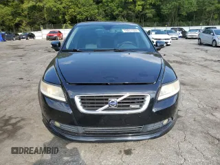 2010 Volvo S40 R-Design with VIN YV1672MH8A2500957, listed as a Copart auction lot 70911124 with 134,322 mi miles and Clean Title. Bid and sale history available at carsss.com. Image 5.