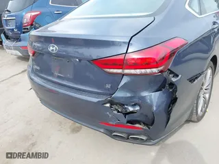 2015 Hyundai Genesis 5.0L with VIN KMHGN4JF7FU085068, listed as a IAAI auction lot 41679660 with 66,540 mi miles. Bid and sale history available at carsss.com. Image 17.