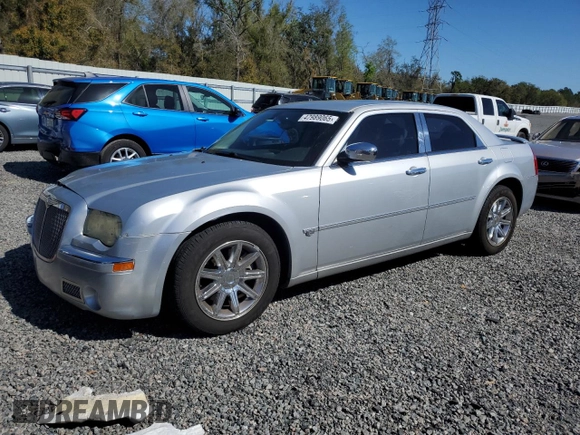2005 Chrysler 300 with VIN 2C3AA63H95H657666, listed as a Copart auction lot 47989065 with 195,184 mi miles and Salvage Title. Bid and sale history available at carsss.com. Image 1.