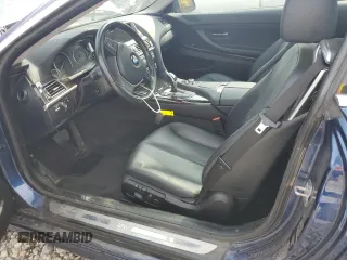 2014 BMW 6 Series z VIN WBALY1C59EDZ73460, wystawiony jako Copart lot #64846204 z przebiegiem 58 876 mil mil oraz Czysty tytuł • Clean title. Historia ofert i sprzedaży dostępna na DreamBid. Obrazek 7.