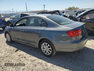 2013 Volkswagen Jetta SE with VIN 3VWDX7AJ3DM271048, listed as a Copart auction lot 59257995 with 122,393 mi miles and Salvage title. Bid and sale history available at DreamBid. Image 2.