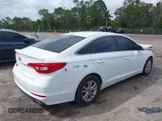 2017 Hyundai Sonata SE with VIN 5NPE24AF2HH572647, listed as a IAAI auction lot 40607675 with 117,259 mi miles and . Bid and sale history available at DreamBid. Image 4.