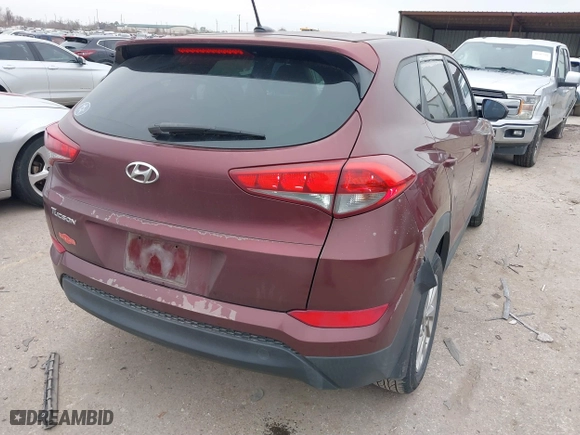 2016 Hyundai Tucson SE with VIN KM8J23A4XGU041915, listed as a IAAI auction lot 41573038 with 101,937 mi miles. Bid and sale history available at carsss.com. Image 4.