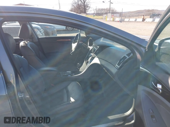 2013 Hyundai Sonata Limited with VIN 5NPEC4ACXDH775136, listed as a IAAI auction lot 41715781 with 214,693 mi miles and . Bid and sale history available at carsss.com. Image 5.