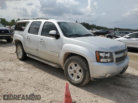 2013 Chevrolet Suburban LT z VIN 1GNSCJE03DR353601, wystawiony jako Copart lot #54927285 z przebiegiem 109 473 mil mil oraz Szkoda całkowita • Salvage title. Historia ofert i sprzedaży dostępna na DreamBid. Obrazek 4.