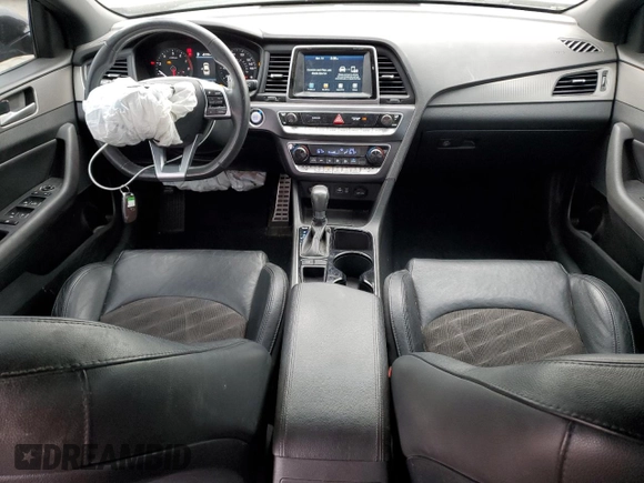 2018 Hyundai Sonata Sport Plus with VIN 5NPE34AF0JH726033, listed as a Copart auction lot 80530094 with 59,640 mi miles and Non Repairable. Bid and sale history available at DreamBid. Image 8.