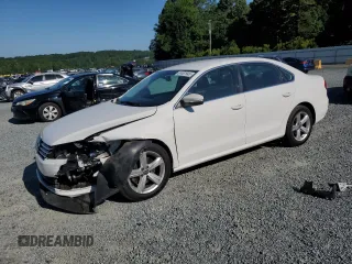 2013 Volkswagen Passat SE with VIN 1VWBP7A39DC002773, listed as a Copart auction lot 61407945 with 99,932 mi miles and Salvage title. Bid and sale history available at DreamBid. Image 1.