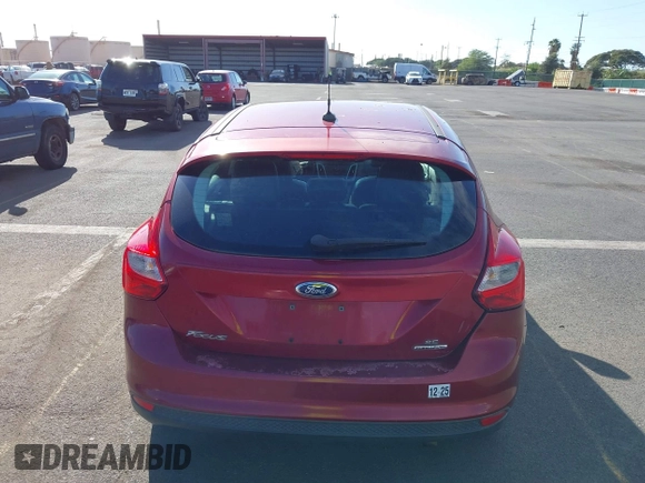 2013 Ford Focus SE with VIN 1FADP3K2XDL138779, listed as a IAAI auction lot 41644711 with 87,298 mi miles. Bid and sale history available at carsss.com. Image 15.