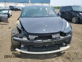 2023 Tesla Model 3 z VIN 5YJ3E1EA6PF579920, wystawiony jako Copart lot #60543565 z przebiegiem 55 574 mil mil oraz Czysty tytuł • Clean title. Historia ofert i sprzedaży dostępna na DreamBid. Obrazek 5.