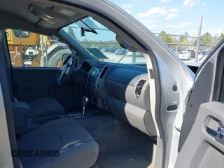 2017 Nissan Frontier SV with VIN 1N6AD0ER8HN751858, listed as a IAAI auction lot 41877256 with 84,007 mi miles and . Bid and sale history available at DreamBid. Image 5.