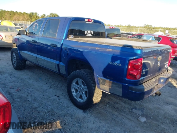 2010 Dodge Dakota Bighorn/Lonestar with VIN 1D7CW3GP5AS130870, listed as a IAAI auction lot 40929651 with 128,077 mi miles. Bid and sale history available at carsss.com. Image 3.