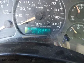2002 Chevrolet Tahoe LT with VIN 1GNEK13Z72J311185, listed as a IAAI auction lot 41552011 with 261,577 mi miles. Bid and sale history available at carsss.com. Image 7.