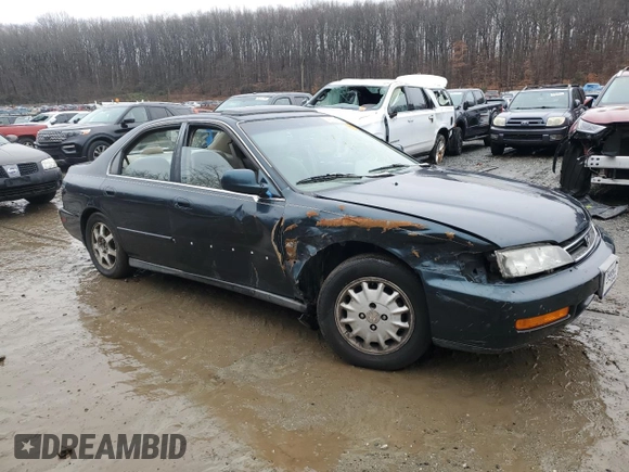 1996 Honda Accord EX with VIN 1HGCD565XTA276994, listed as a Copart auction lot 44344115 with 221,926 mi miles and Salvage Title. Bid and sale history available at DreamBid. Image 4.