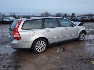 2005 Volvo V50 with VIN YV1MW390052099722, listed as a Copart auction lot 84544754 with 87,435 mi miles and Salvage Title. Bid and sale history available at carsss.com. Image 3.