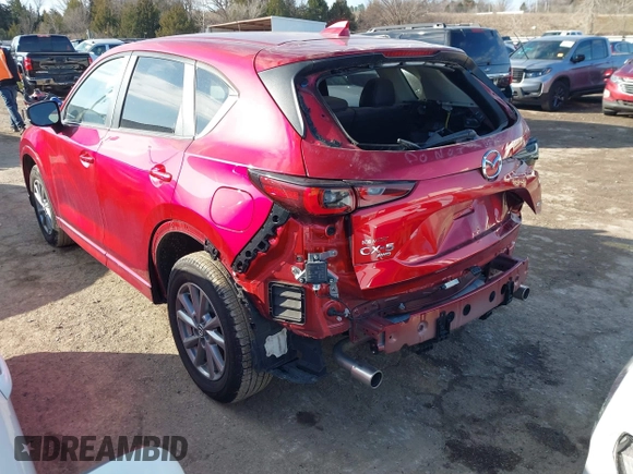 2024 Mazda CX-5 S Carbon Edition z VIN JM3KFBCL1R0432674, wystawiony jako IAAI lot #41287310 z przebiegiem 10 526 mil mil oraz . Historia ofert i sprzedaży dostępna na DreamBid. Obrazek 3.
