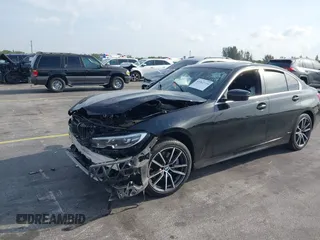 2020 BMW 3 Series 330i with VIN 3MW5R1J07L8B22314, listed as a IAAI auction lot 41867745 with 86,681 mi miles. Bid and sale history available at carsss.com. Image 17.