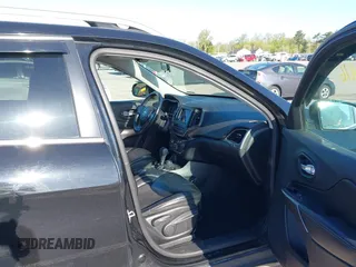 2019 Jeep Cherokee Latitude Plus с VIN 1C4PJMLB2KD314292, выставлен на аукционе IAAI как лот 42215816 с пробегом 131 126 миль миль и . История ставок и продаж доступна на DreamBid. Изображение 5.