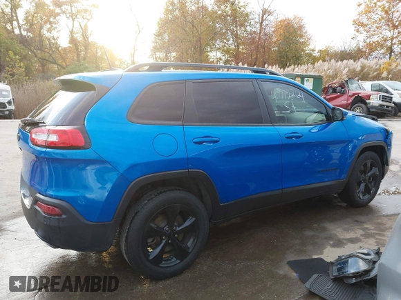 2018 Jeep Cherokee Limited with VIN 1C4PJMDXXJD515558, listed as a IAAI auction lot 40772264 with 171,347 mi miles. Bid and sale history available at carsss.com. Image 14.